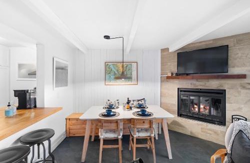 Mont-Tremblant House | Charming Condo With Views Of Mont-tremblant
