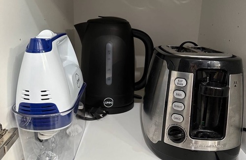 Middlefield House | Charming Connecticut Hideaway