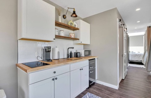 Pine Grove Apartment | Charming Container Getaway Amidst Rural Serenity