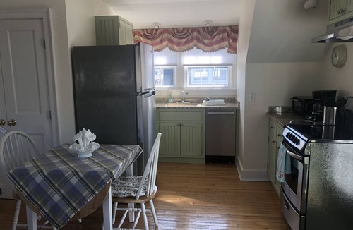 Nantucket Town Cottage | Charming Convenient & Affordable Prime 5-Star Rated In-Town Location