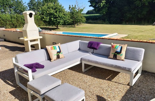 Aulnay House | Charming Converted Barn with Private Heated Pool