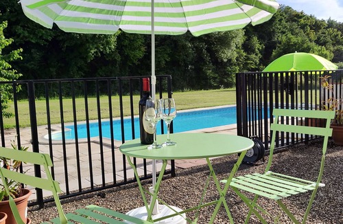 Aulnay House | Charming Converted Barn with Private Heated Pool