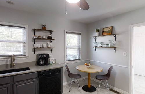 Tulsa House | Charming corner. 1 block from Tulsa Expo! Big yard. Dog friendly!