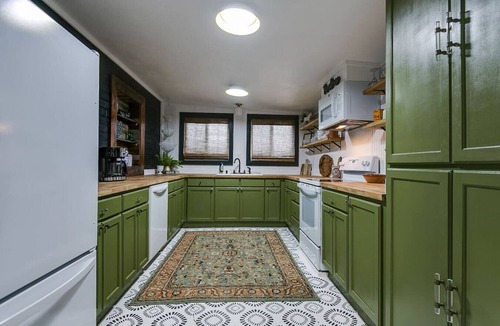 San Angelo House | Charming Corner/Walkable to AFB
