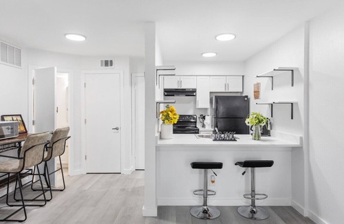 Park Central Apartment | CHARMING CORPORATE APARTMENT IN DFW!