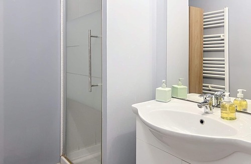 Marcq-en-Baroeul Bed & Breakfast | Charming, cosy room just 5 minutes from Lille