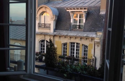 Batignolles Apartment | Charming, cosy studio in the heart of Les Batignolles - View over the rooftops of Paris
