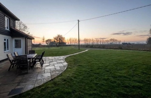 Littleport Apartment | Charming & Cosy - Whooper Cottage