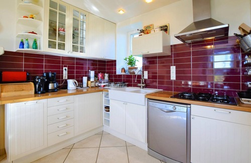 Conde-sur-Seulles House | Charming cottage with large garden and swimming pool.