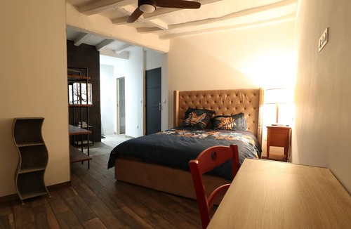 Le Puy-Notre-Dame House | Charming cottage in Le Puy - a bottle of fine bubbles offered