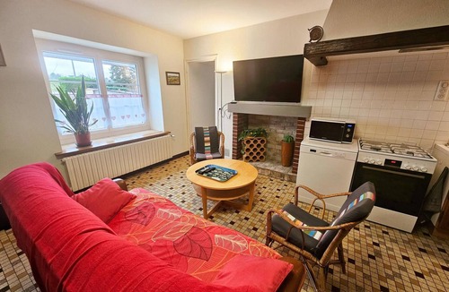 Vernou-sur-Brenne Cottage | Charming cottage near the Loire with WiFi and pets allowed