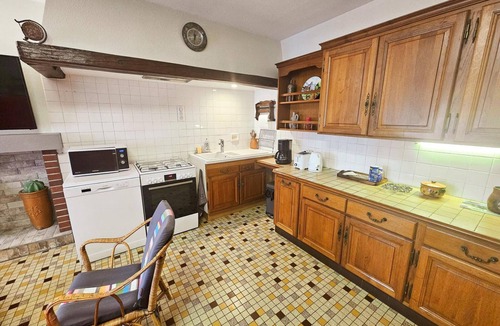 Vernou-sur-Brenne Cottage | Charming cottage near the Loire with WiFi and pets allowed