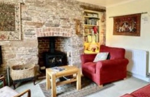 Galmpton House | Charming Cottage minutes from Brixham!