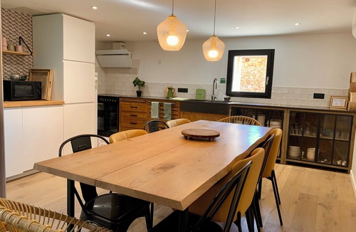 Celle-Levescault House | Charming Cottage 4* Spa & Activities - Luxury, Comfort & Nature near Futuroscope