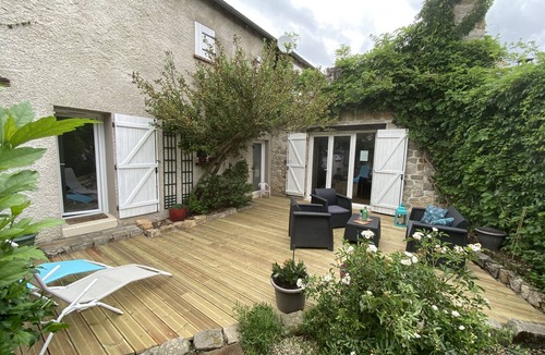 Milly-la-Foret Apartment | Charming cottage in L 'Essonne