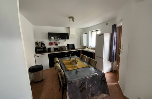 Vendin-le-Vieil House | Charming Cottage in a Converted Farmhouse with Wi-Fi