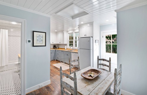 Batesville Cottage | Charming Cottage Near Vineyards