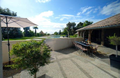 Guerin House | Charming cottage - 280m² - private heated pool - 5 bedrooms