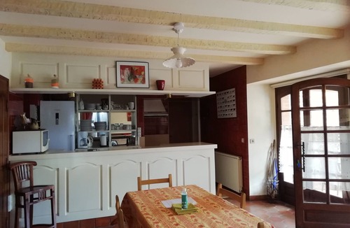 Chataigneraie Cantalienne House | Charming cottage and SPA