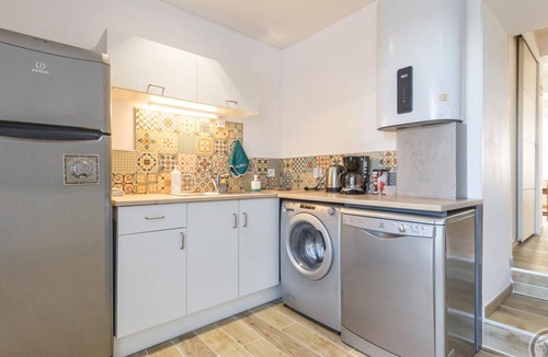 Valcanville Cottage | Charming Cottage at Mont Rôti Summit with Parking