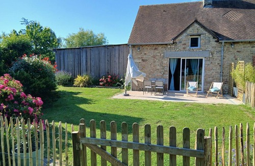 Angey Cottage | Charming cottage between Avranches and Granville for couples and small families