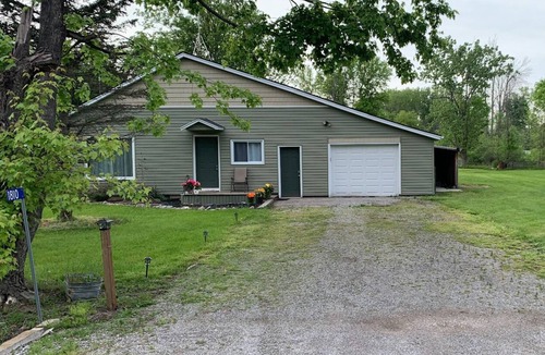 Fort Erie Cottage | Charming Cottage by Niagara River- 15 mins from Niagara Falls