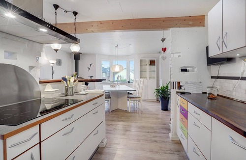 Glyngore House | Charming cottage by the fjord.