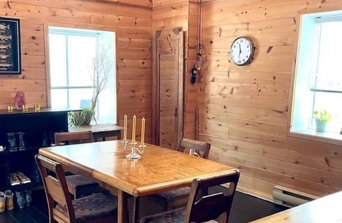 Lac-des-Plages Cabin | Charming Cottage - close to the Lake