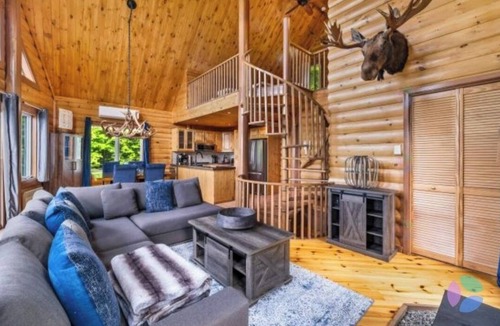 Val David Ski Chalet | Charming Cottage close to ski resorts Vallée Bleue and Mont Alta