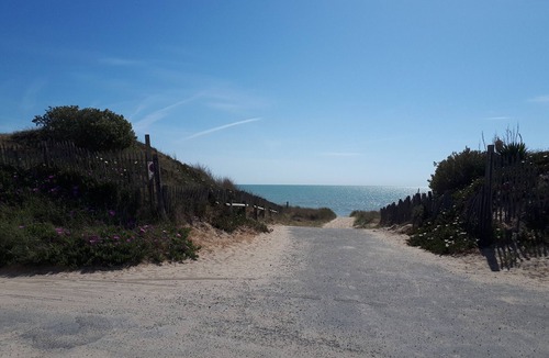 Barbatre House | Charming cottage for 4 at 30m from the beach in Barbâtre