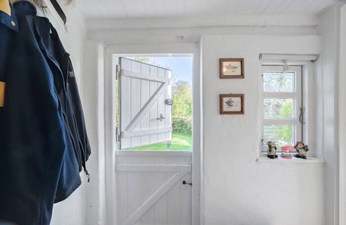 Samsø Cottage | Charming cottage from 1877 - a cozy oasis!