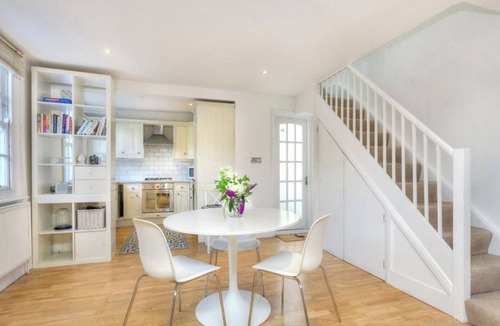 Seven Dials House | Charming Cottage & Garden - central Brighton!