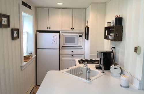 Osterville Cottage | Charming Cottage Getaway