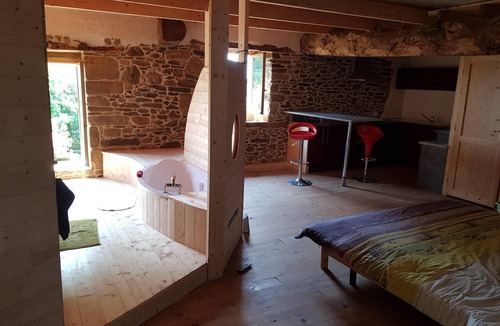 Tredias House | charming cottage in a manor of almost 1000 years
