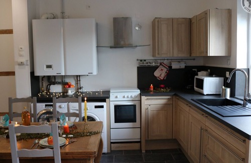 Leval Cottage | Charming cottage in Avesnois with kids' play area