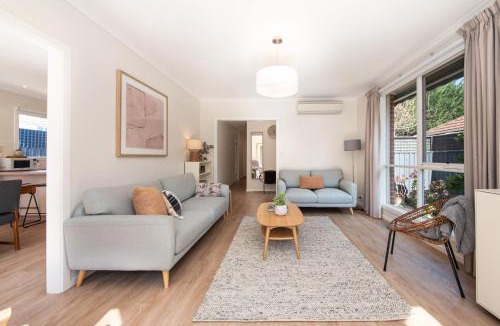 Hampton House | Charming Cottage in Beautiful Hampton