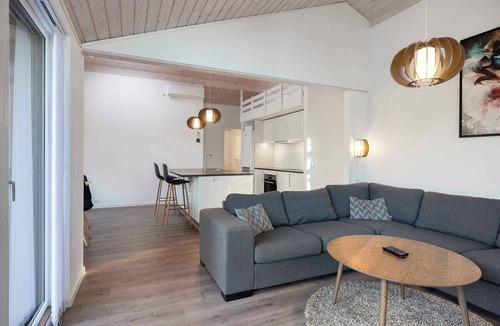 Fjellerup House | Charming cottage in Fjellerup with indoor spa