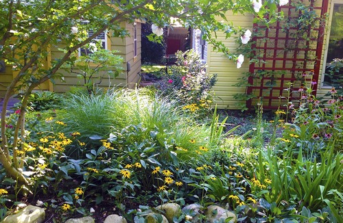 Saugatuck Cottage | Charming Cottage in Historical Dist with Beautiful Gardens-5 Minute Walk to Town