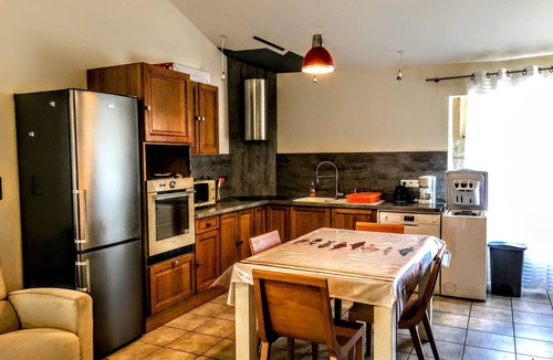 Bourran Cottage | Charming cottage in Lot-et-Garonne, with terrace, optional pool, and spa.