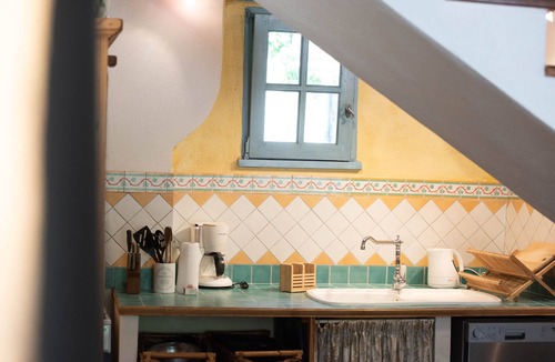 Colognac House | Charming cottage in lush countryside surrounded by llamas