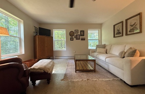 Marion Cabin | Charming Cottage in Marion - Perfect for a cozy getaway