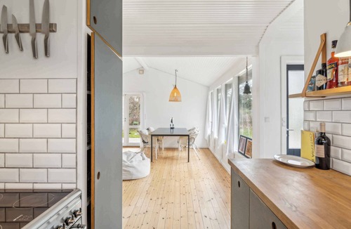 Udsholt House | Charming cottage in Raageleje