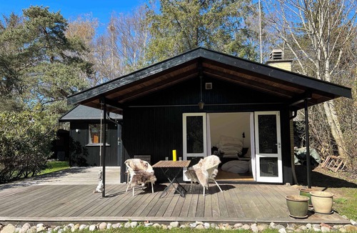 Udsholt House | Charming cottage in Raageleje