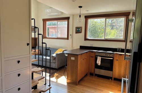 Blue Lake Cottage | Charming cottage in sunny Blue Lake