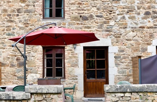 Vireux-Wallerand Cottage | Charming cottage in the middle of the woods