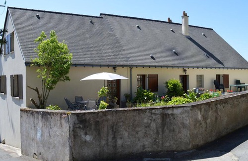 Vouvray Cottage | Charming cottage in Vouvray with garden and 2 bedrooms