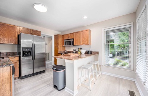 Chapel Hill House | Charming Cottage Near UNC with Pool Access