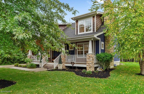 Douglas Cottage | Charming Cottage near Douglas Beach!