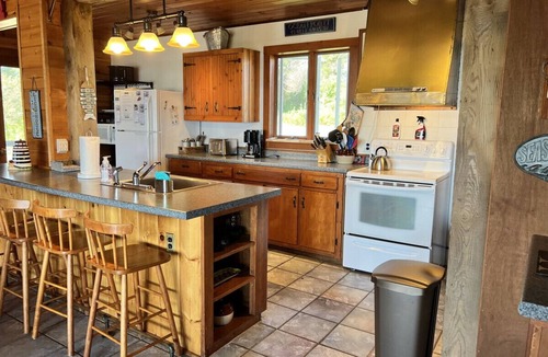 Ocean Point House | Charming Cottage on Ocean Point