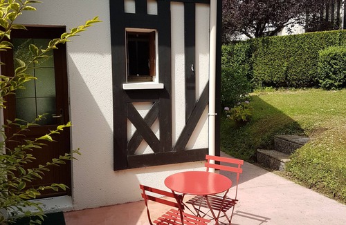La Cour du Moulin Cottage | Charming cottage on the heights of Houlgate 2 Bedrooms/5 persons